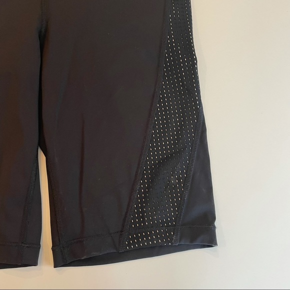 Athleta Hiit It 9” Bike Shorts - Picture 8 of 13
